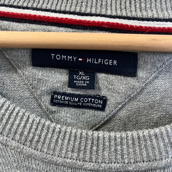 Tommy Hilfiger Crewneck Sweater - Picture 2 of 3